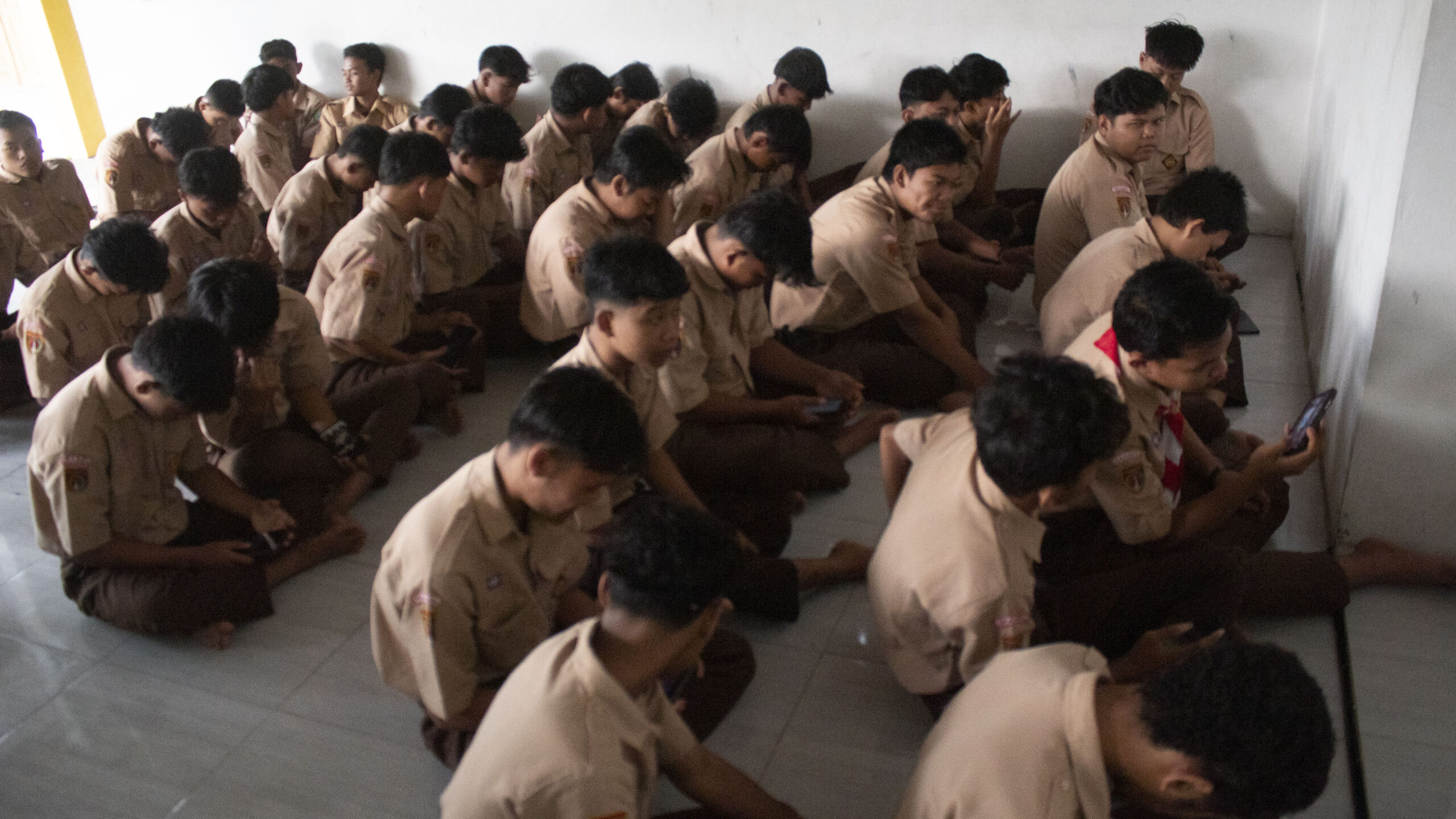 Mengetuk Pintu Langit: Tradisi Doa, Dzikir, dan Tahlil Setiap Jumat Pagi di SMK NU Tanon