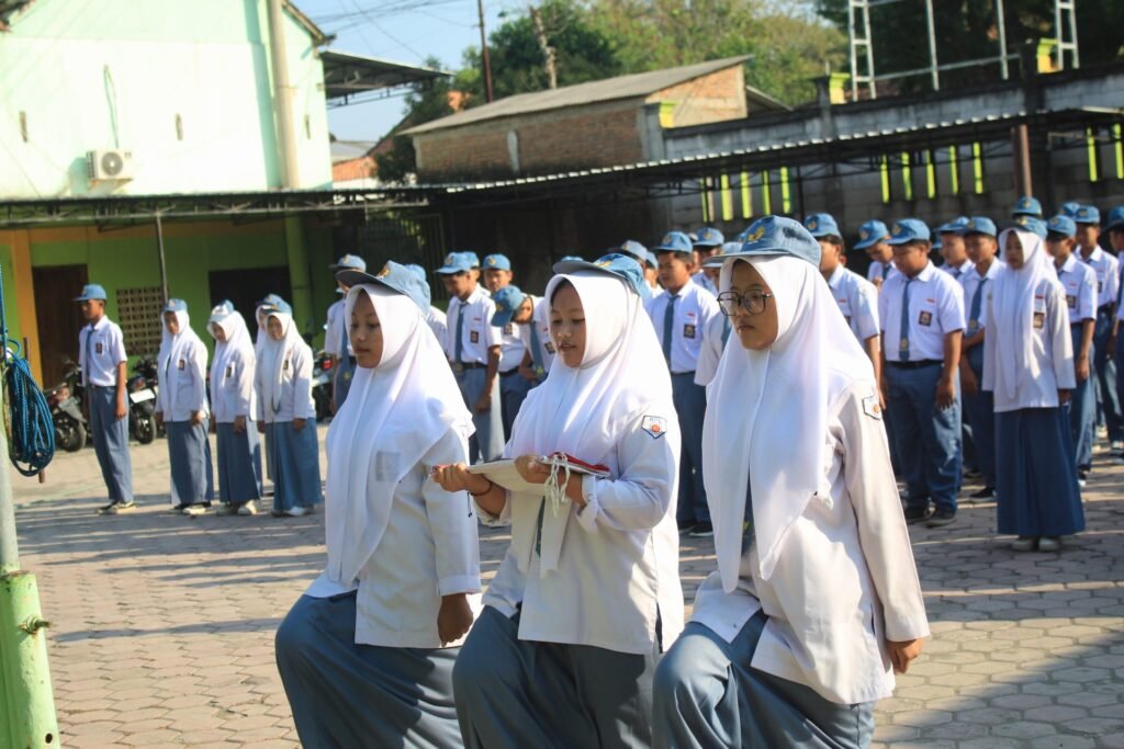 Kegiatan Senin Pagi - Upacara